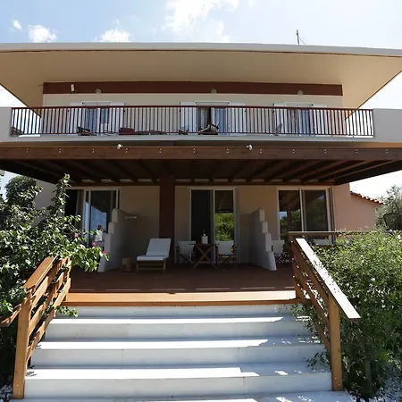 Artemis Suites-3